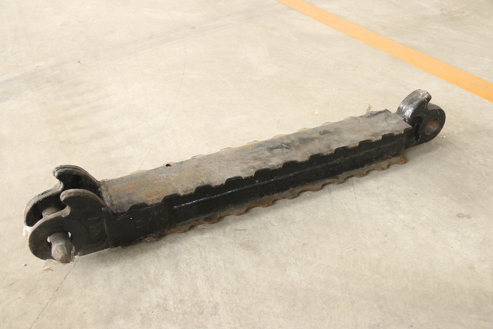 Metal roof beam component for hydraulic prop support systems